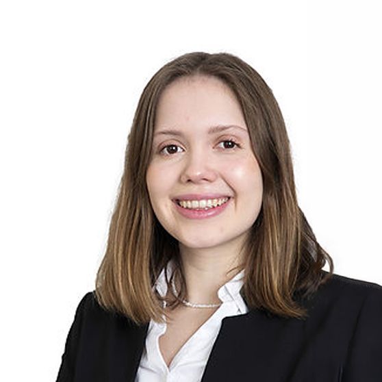 Portrait - Rita Marth